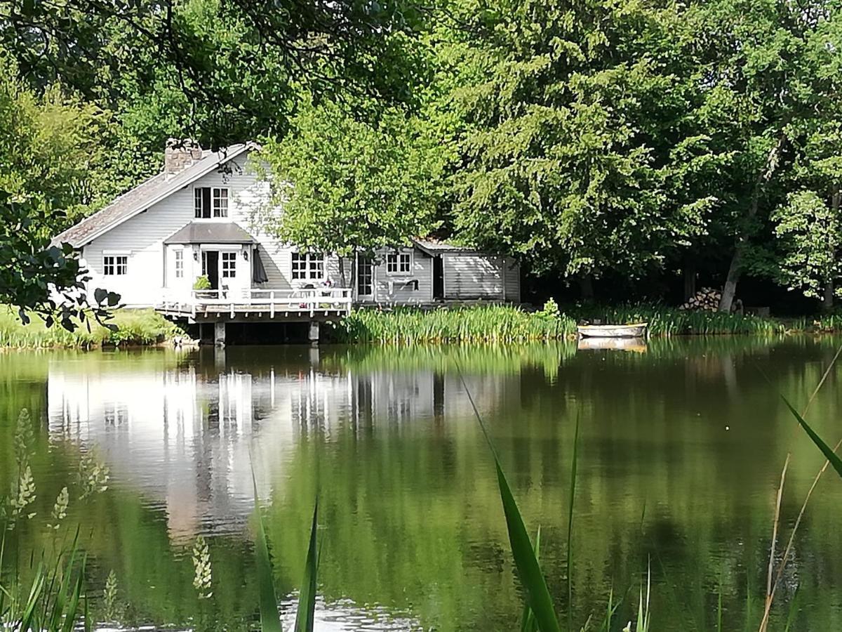 La Maison Du Lac Cul-des-Sarts Экстерьер фото